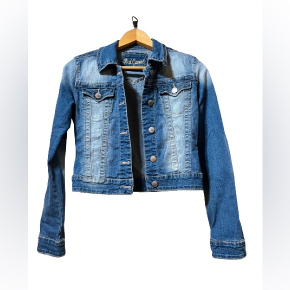 ⚫️ Red Camel Faded Cropped Denim Jacket